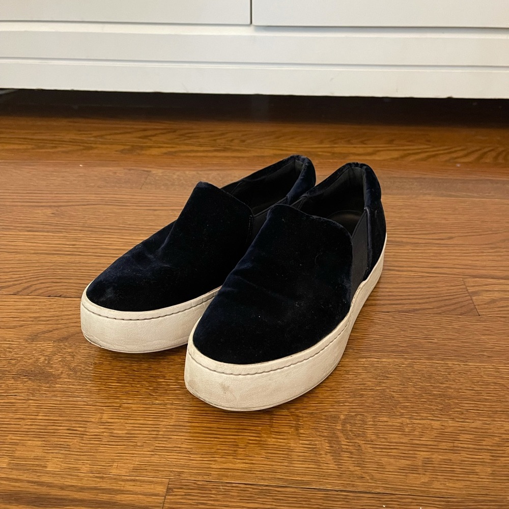 Vince navy platform slip ons
